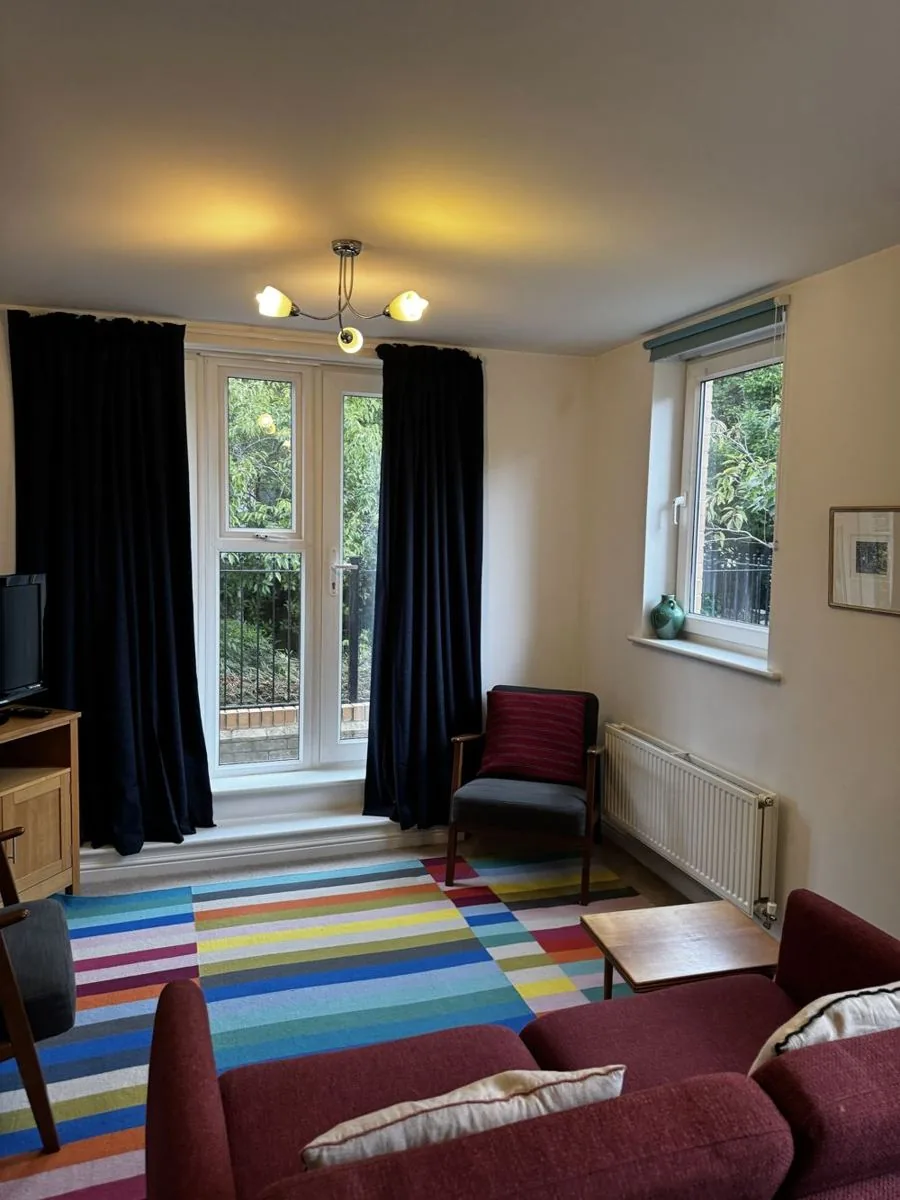 Clean and tidy living room